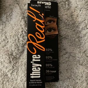 BENEFIT THEY’RE REAL! BEYOND MASCARA JET BLACK FULL SIZE .3 OZ